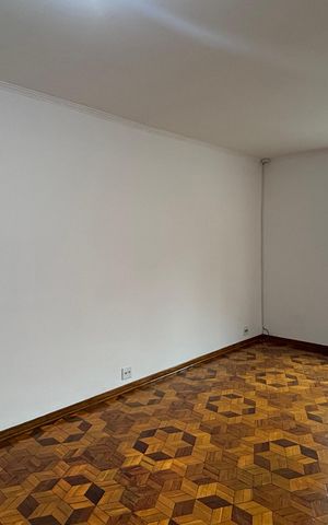 Casa para alugar com 375m², 3 quartos e 8 vagas Casa para alugar com 375m², 3 quartos e 8 vagasSala