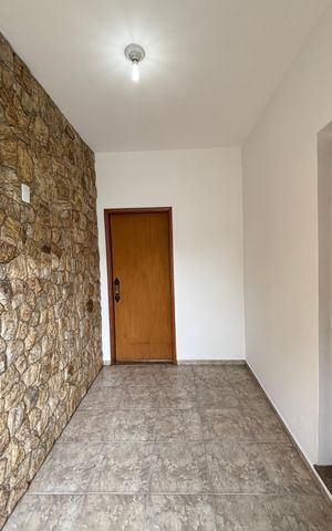 Casa para alugar com 375m², 3 quartos e 8 vagas Casa para alugar com 375m², 3 quartos e 8 vagasEntrada
