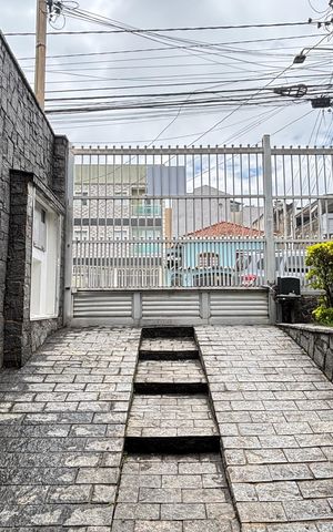 Casa para alugar com 375m², 3 quartos e 8 vagas Casa para alugar com 375m², 3 quartos e 8 vagasGaragem