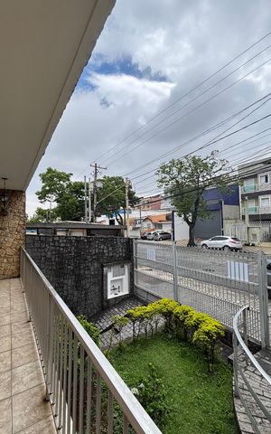 Casa para alugar com 375m², 3 quartos e 8 vagas Casa para alugar com 375m², 3 quartos e 8 vagasEntrada