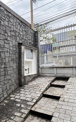 Casa para alugar com 375m², 3 quartos e 8 vagas Casa para alugar com 375m², 3 quartos e 8 vagasGaragem
