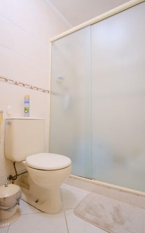 Apartamento à venda com 78m², 4 quartos e 2 vagasBanheiro