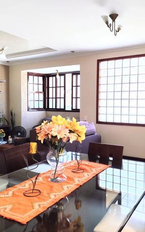 Casa à venda com 204m², 2 quartos e 2 vagas