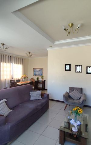 Casa à venda com 204m², 2 quartos e 2 vagas