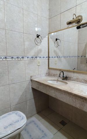 Casa à venda com 204m², 2 quartos e 2 vagas