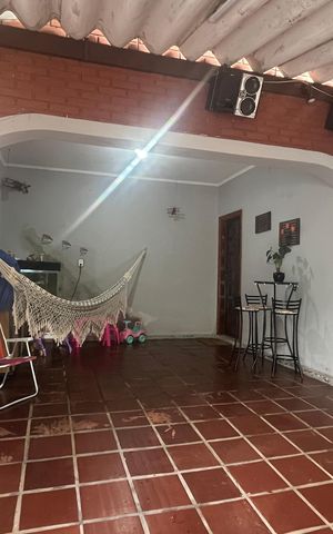 Casa à venda com 260m², 4 quartos e 3 vagas