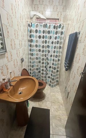 Casa à venda com 260m², 4 quartos e 3 vagas