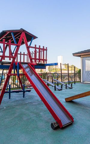 Apartamento à venda com 137m², 3 quartos e 2 vagas Apartamento à venda com 137m², 3 quartos e 2 vagasÁrea comum - Playground