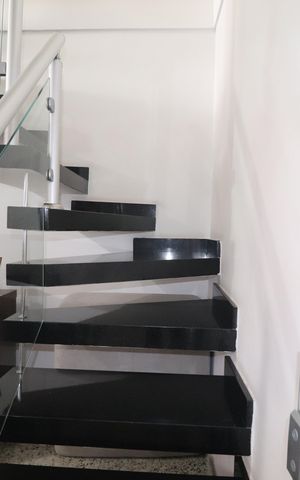 Apartamento à venda com 137m², 3 quartos e 2 vagasEscada Cobertura