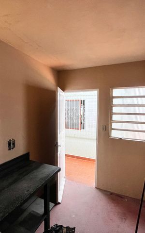 Casa à venda com 125m², 2 quartos e 1 vaga Casa à venda com 125m², 2 quartos e 1 vagaEdículaQuarto de Serviço