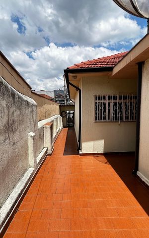 Casa à venda com 125m², 2 quartos e 1 vaga Casa à venda com 125m², 2 quartos e 1 vagaQuintal
