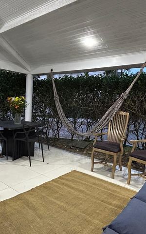 Casa de condomínio para alugar com 211m², 6 quartos e 2 vagas Casa de condomínio para alugar com 211m², 6 quartos e 2 vagasÁrea comum