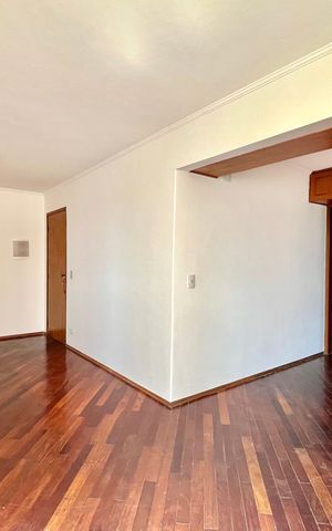 Apartamento à venda com 67m², 2 quartos e 1 vagaSala