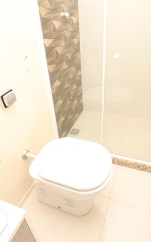 Apartamento para alugar com 288m², 4 quartos e 2 vagasBanheiro da Suíte 2