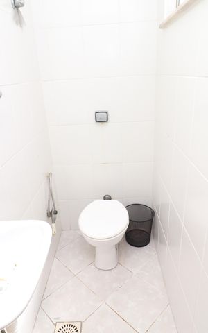 Apartamento para alugar com 288m², 4 quartos e 2 vagasBanheiro de serviço