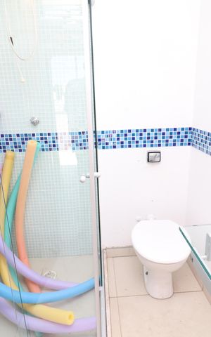 Apartamento para alugar com 288m², 4 quartos e 2 vagasBanheiro da área externa