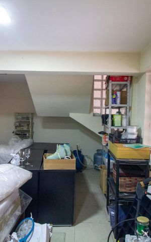 Casa à venda com 308m², 4 quartos e 4 vagas Casa à venda com 308m², 4 quartos e 4 vagasDeposito / Academia