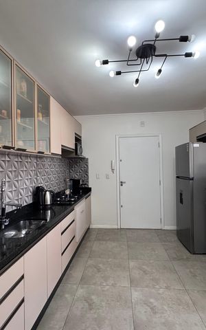 Apartamento à venda com 96m², 3 quartos e 3 vagas Apartamento à venda com 96m², 3 quartos e 3 vagasCozinha