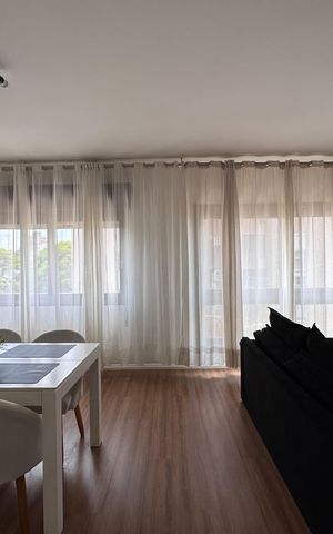 Apartamento à venda com 96m², 3 quartos e 3 vagas Apartamento à venda com 96m², 3 quartos e 3 vagasSala