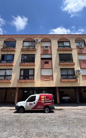 Apartamento à venda com 96m², 3 quartos e 3 vagas Apartamento à venda com 96m², 3 quartos e 3 vagasFachada