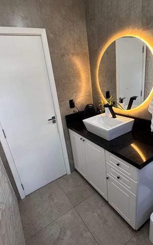 Apartamento à venda com 96m², 3 quartos e 3 vagas Apartamento à venda com 96m², 3 quartos e 3 vagasBanheiro