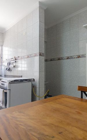 Casa à venda com 94m², 2 quartos e 2 vagas Casa à venda com 94m², 2 quartos e 2 vagasCozinha