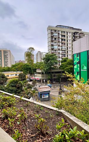 Apartamento para alugar com 115m², 3 quartos e 1 vagaGaragem - vista