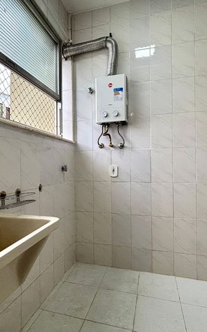Apartamento para alugar com 115m², 3 quartos e 1 vagaÁrea de serviço