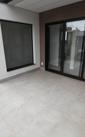 Casa de condomínio à venda com 158m², 3 quartos e 2 vagasVaranda