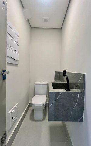 Casa de condomínio à venda com 158m², 3 quartos e 2 vagas Casa de condomínio à venda com 158m², 3 quartos e 2 vagasLavabo