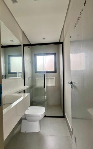 Casa de condomínio à venda com 158m², 3 quartos e 2 vagas Casa de condomínio à venda com 158m², 3 quartos e 2 vagasBanheiro