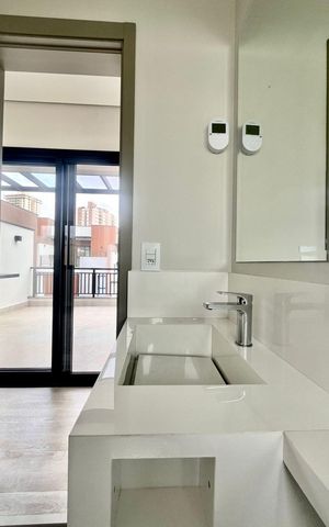 Casa de condomínio à venda com 158m², 3 quartos e 2 vagas Casa de condomínio à venda com 158m², 3 quartos e 2 vagasBanheiro