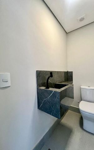 Casa de condomínio à venda com 158m², 4 quartos e 2 vagas Casa de condomínio à venda com 158m², 4 quartos e 2 vagasLavabo