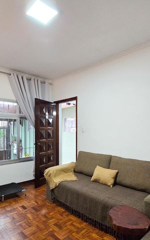 Casa à venda com 157m², 3 quartos e 2 vagas Casa à venda com 157m², 3 quartos e 2 vagasSala