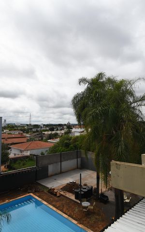 Casa de condomínio à venda com 158m², 3 quartos e 2 vagasÁrea de Serviço - Vista