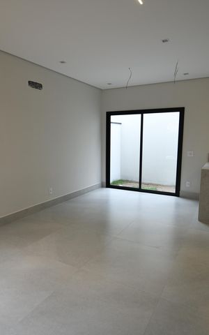 Casa de condomínio à venda com 158m², 3 quartos e 2 vagasSala