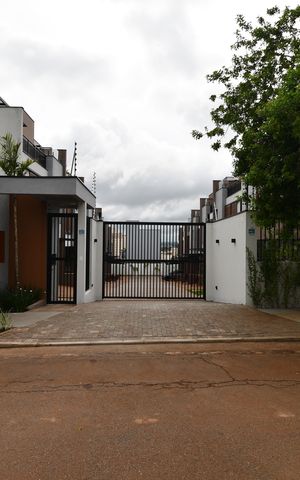 Casa de condomínio à venda com 158m², 3 quartos e 2 vagasFachada