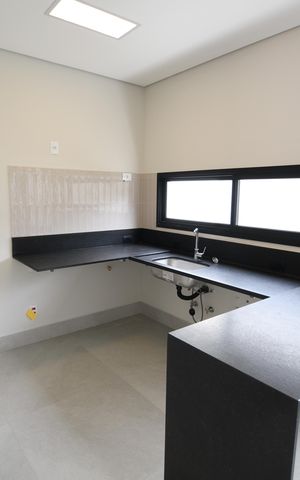 Casa de condomínio à venda com 158m², 3 quartos e 2 vagasCozinha