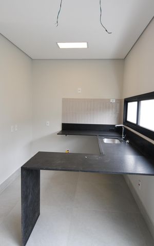 Casa de condomínio à venda com 158m², 3 quartos e 2 vagasCozinha