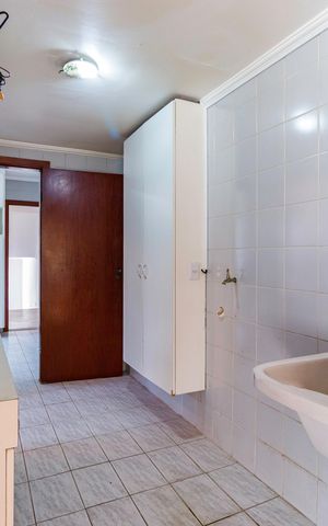 Casa para alugar com 200m², 3 quartos e 4 vagas Casa para alugar com 200m², 3 quartos e 4 vagasÁrea de Serviço