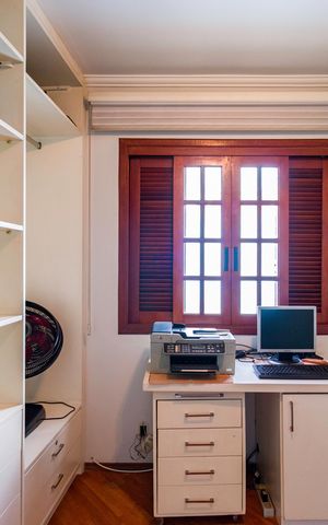 Casa para alugar com 200m², 3 quartos e 4 vagas Casa para alugar com 200m², 3 quartos e 4 vagasQuarto