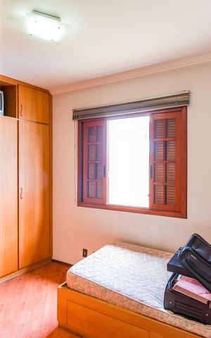 Casa para alugar com 200m², 3 quartos e 4 vagas Casa para alugar com 200m², 3 quartos e 4 vagasQuarto 2