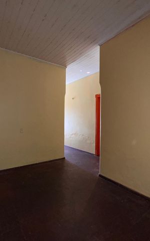 Casa para alugar com 90m², 2 quartos e sem vaga Casa para alugar com 90m², 2 quartos e sem vagaSala