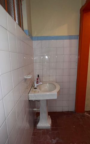 Casa para alugar com 90m², 2 quartos e sem vaga Casa para alugar com 90m², 2 quartos e sem vagaBanheiro Social
