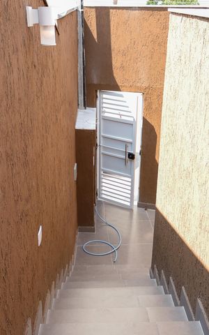 Casa à venda com 149m², 1 quarto e 1 vaga Casa à venda com 149m², 1 quarto e 1 vagaCorredor