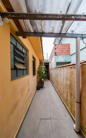 Casa à venda com 150m², 2 quartos e 2 vagas