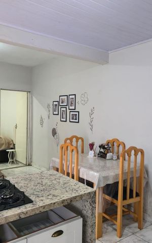 Casa à venda com 79m², 2 quartos e 8 vagas Casa à venda com 79m², 2 quartos e 8 vagasCozinha