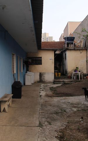 Casa à venda com 79m², 2 quartos e 8 vagasQuintal 