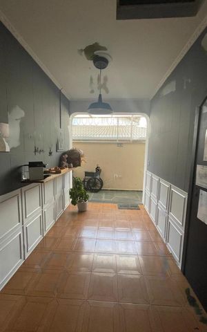Casa à venda com 385m², 10 quartos e 6 vagas