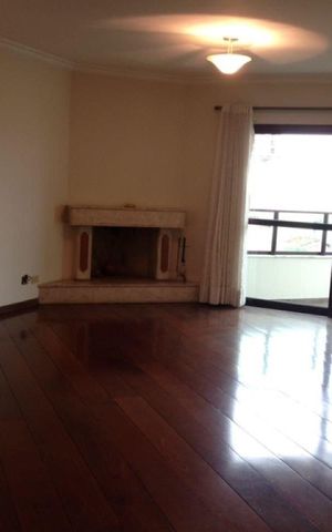 Apartamento à venda com 159m², 4 quartos e 3 vagas